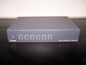 Extron DA 12V/6V Dual EQ 12 Output or Dual Six Output Composite Video Distribution Amplifier with Gain and EQ Controls